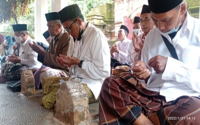 Ziarah Keluarga Besar MA Walisongo ke Mantingan dan Kajen