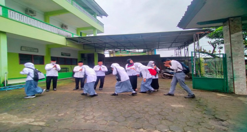 Penanaman Pendidikan Karakter melalui Budaya 5S